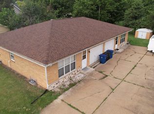 1502 W Linwood Ave, Oshkosh, WI 54901