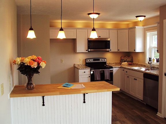 3rd image of 102 Choctaw Dr