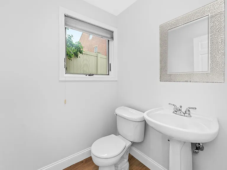 1 Warren St #109 — Photo 12