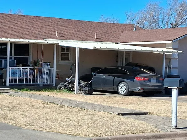905 Jackson Ave, Friona, TX 79035