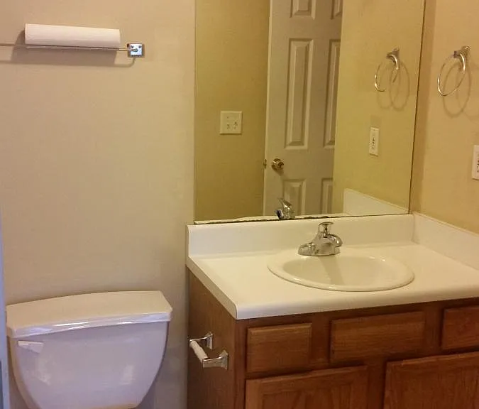 252 Newcomb St #327 — Photo 5