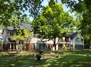 Arbor Woods Apartments, Livonia, MI 48150