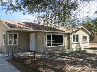 15566 El Centro St, Hesperia, CA 92345