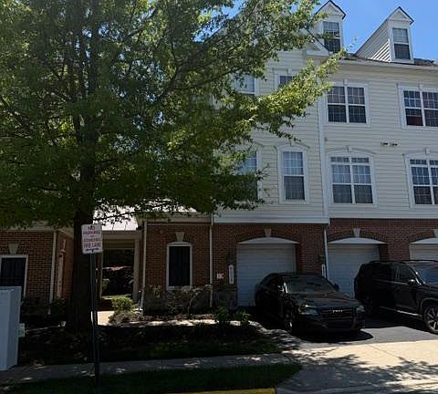 5th image of 6811 Hampton Bay Ln