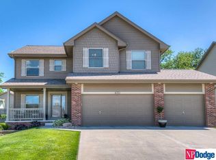 4301 Edgerton Dr, Bellevue, NE 68123