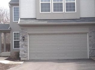 489 Metropolitan St, Aurora, IL 60502