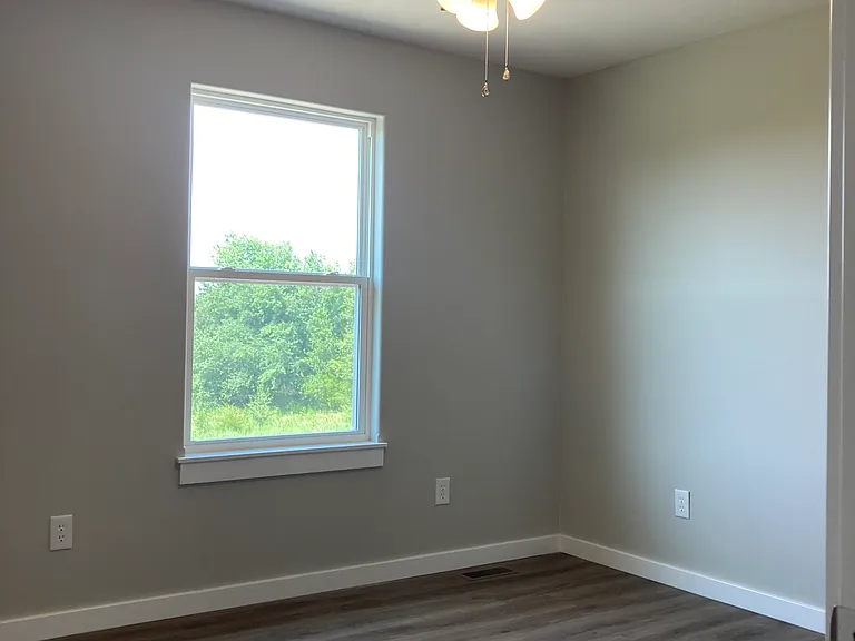 1003 S Rimes Ave — Photo 6