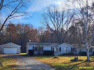 12391 Hawkins Rd, Burt, MI 48417