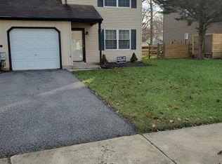 42 Lanford Rd, New Castle, DE 19720