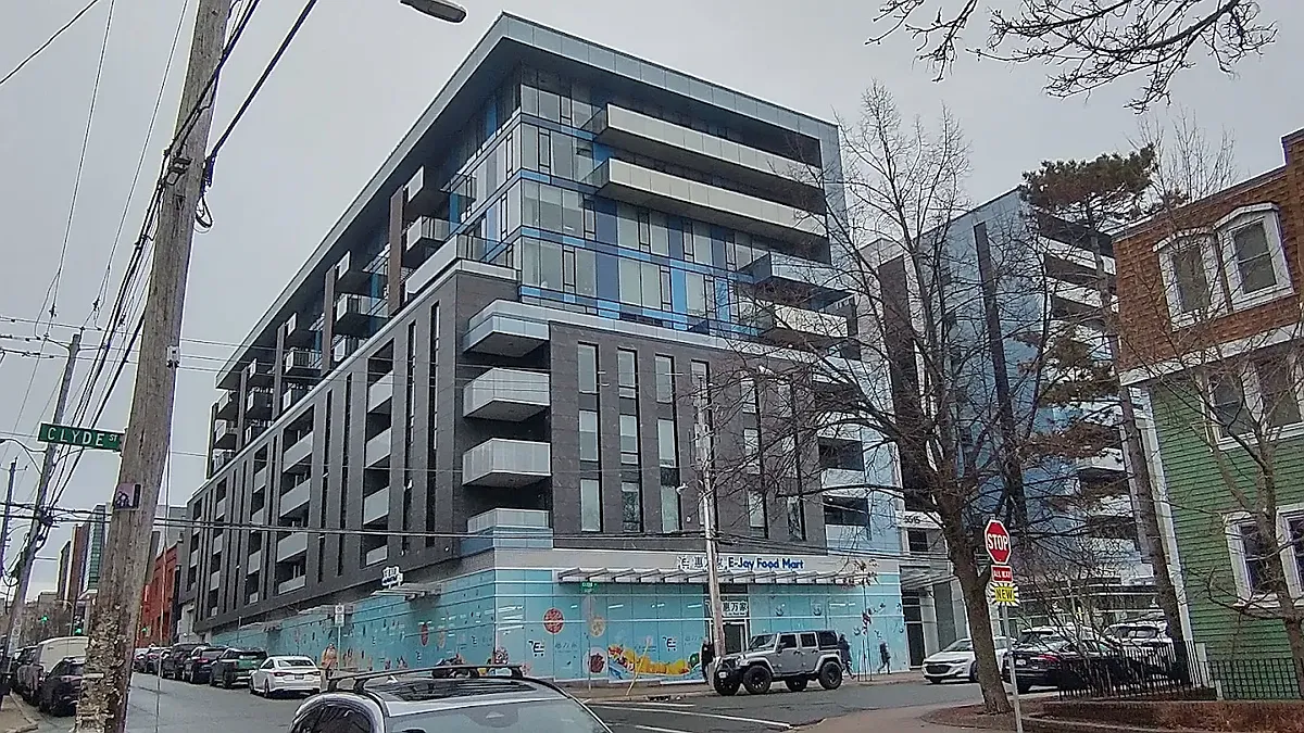 Building Photo - 5515 Clyde St