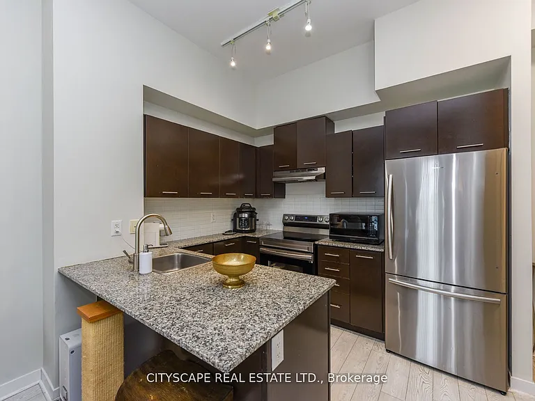 365 Prince Of Wales Dr E #611 — Photo 6