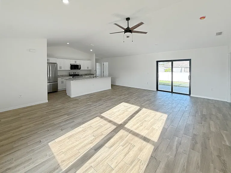 8157 Albatross Rd — Photo 4