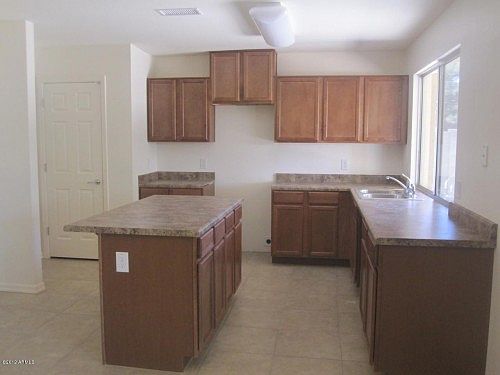 3rd image of 3136 N 78th Dr
