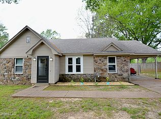 8421 Old Forge Rd, Southaven, MS 38671