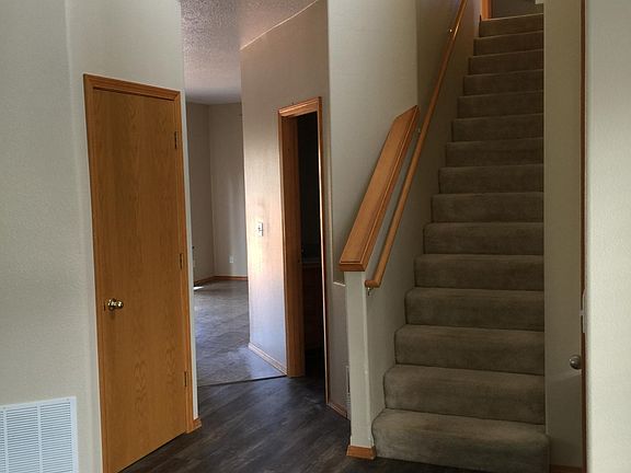 4th image of 6763 SE Patricia Ln