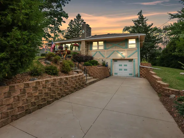 1933 Flandrau St N, Maplewood, MN 55109