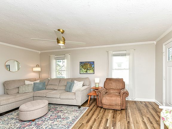 5th image of 4850 Carvel Ave