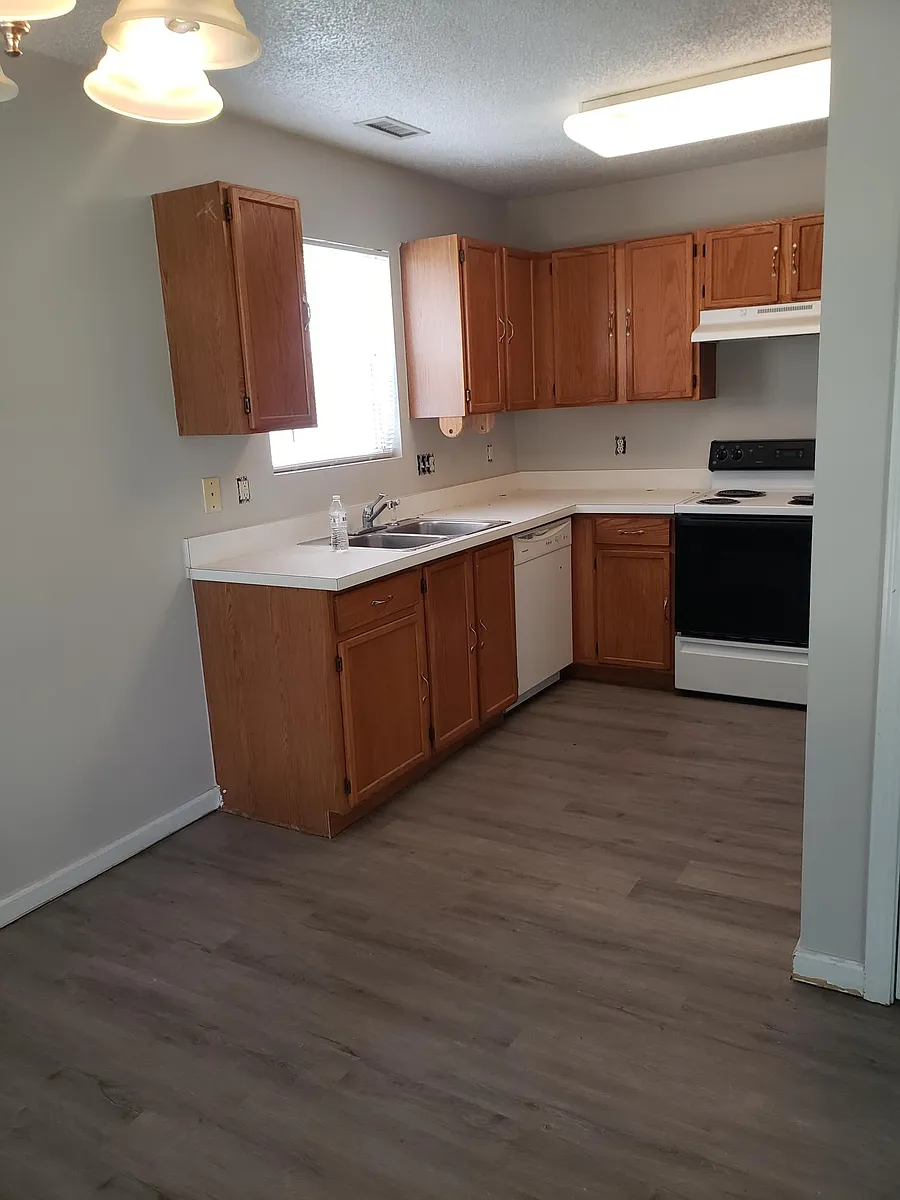 Building Photo - 410 Sapphire Dr