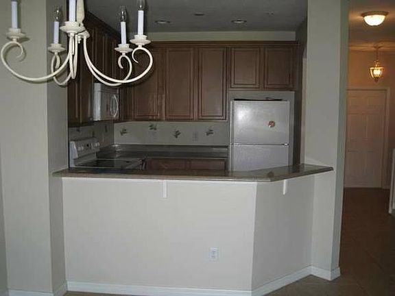 3rd image of 13813 Daniels Landing Cir