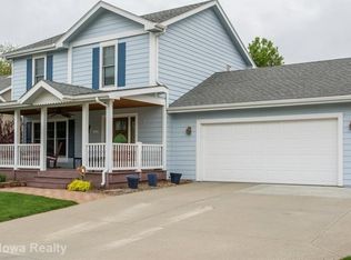 1416 E Franklin Ave, Indianola, IA 50125