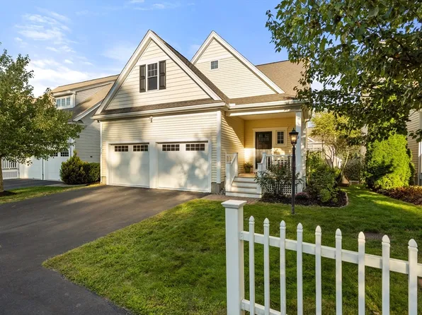 3 Monument Pl, Acton, MA 01720
