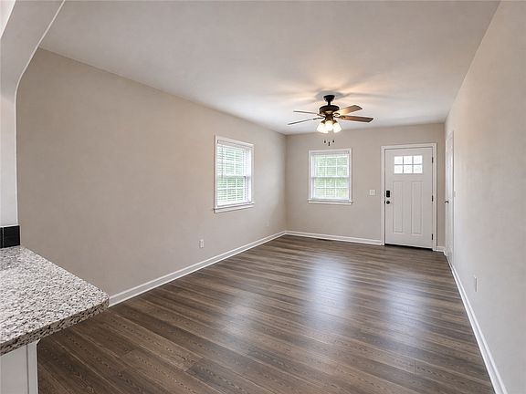 2nd image of 208 W North Ave