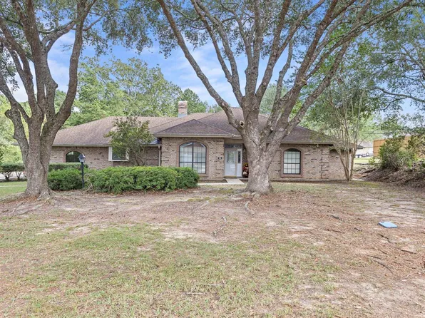 16 Taft Ave, Lumberton, TX 77657