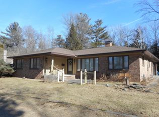 N816 River Dr, Menominee, MI 49858