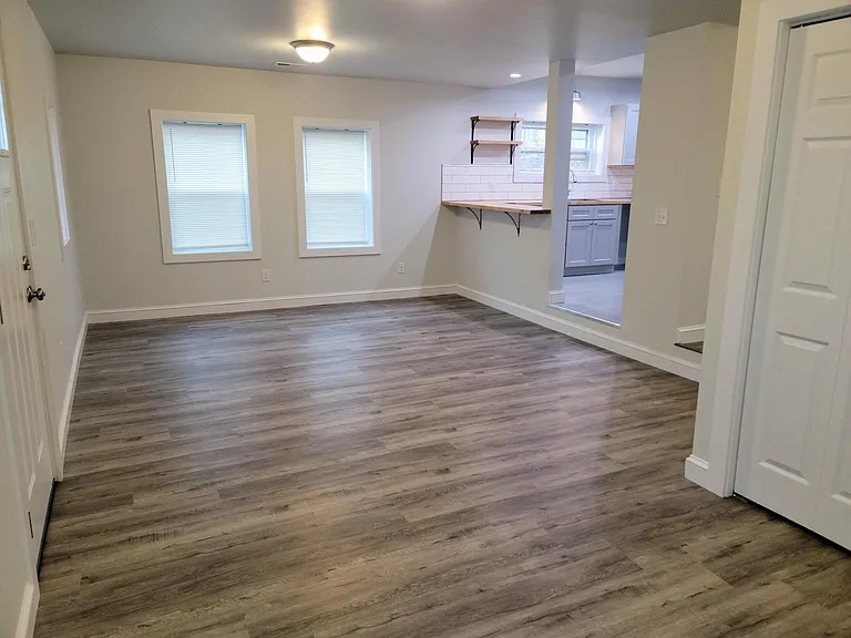 617 Brookshire St — Photo 19
