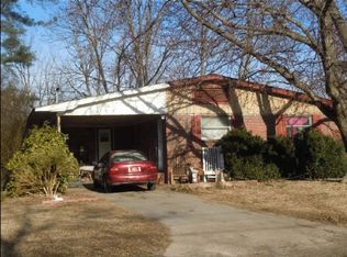 406 Lusk St, Albertville, AL 35950