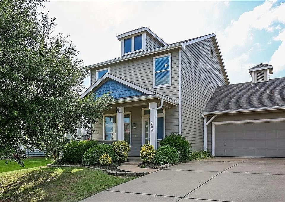 1st image of 806 Chickesaw Ln