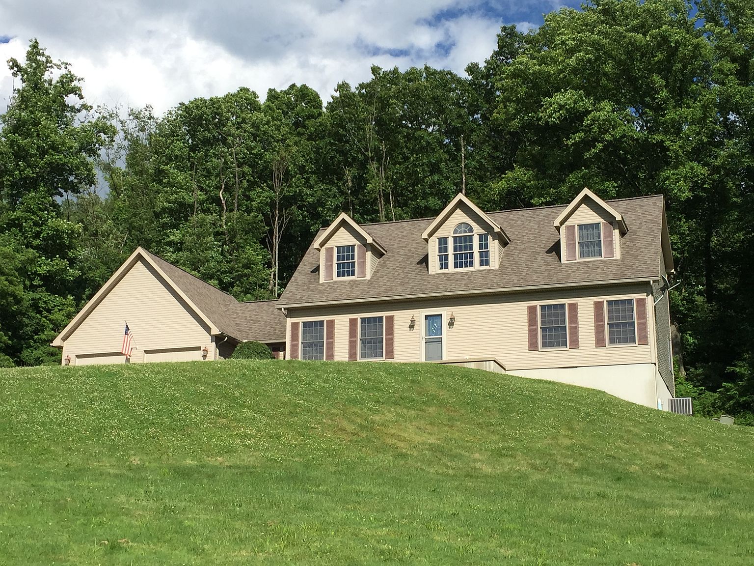 187 Daybreak Dr, Chester, WV 26034 Zillow