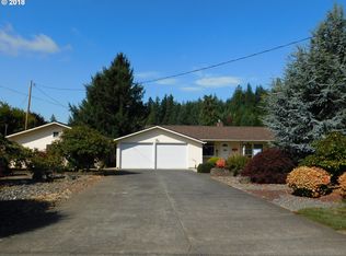 1747 N Elm St, Coquille, OR 97423