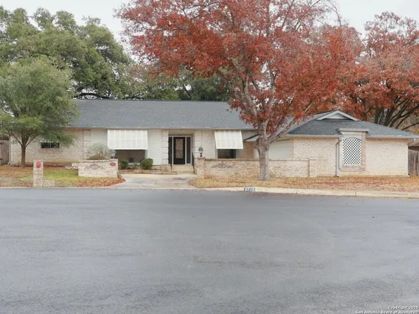 8710 PINTAIL PT, Windcrest, TX 78239
