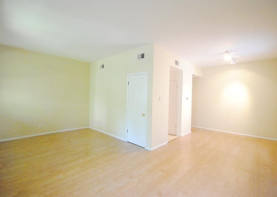 1st image of 5165 Waterman Blvd APT B