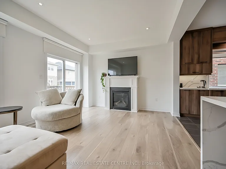 226 Lormont Blvd — Photo 13