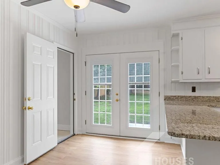 9 Forestdale Dr — Photo 8