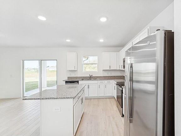 3rd image of 4947 Armina Place #103