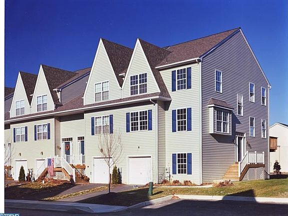 5th image of 158 Jefferson Ave