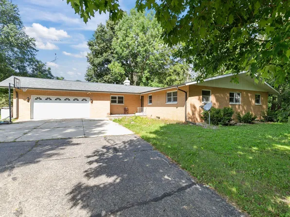 N3769 Hillview Dr, Appleton, WI 54913