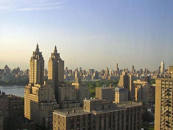 5th image of 100 W 93rd St APT 30A