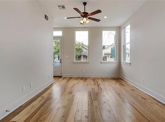 4th image of 831 Verret St