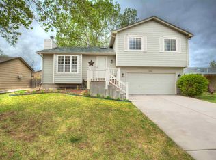 2521 N Beacon Hill St, Wichita, KS 67220