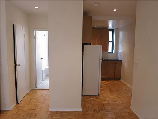 Rented by City & Suburban | media 25