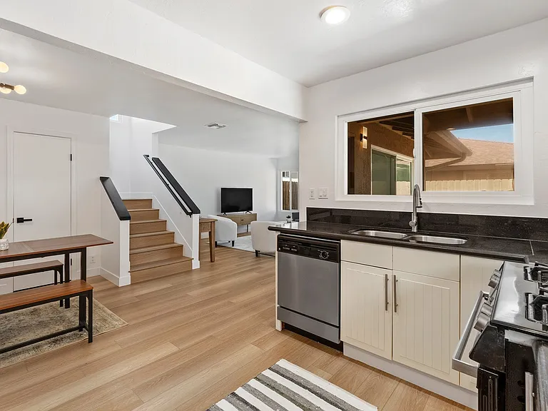 3522 Nile St — Photo 8