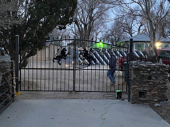 2nd image of 507 E 12th St