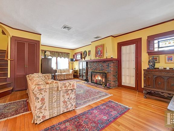 4th image of 38 Forest Way