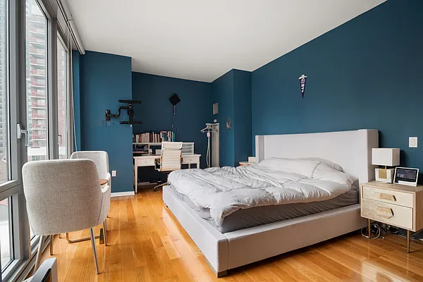 Sold by Compass | media 6