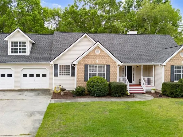 261 Dublin Dr SE, Calhoun, GA 30701