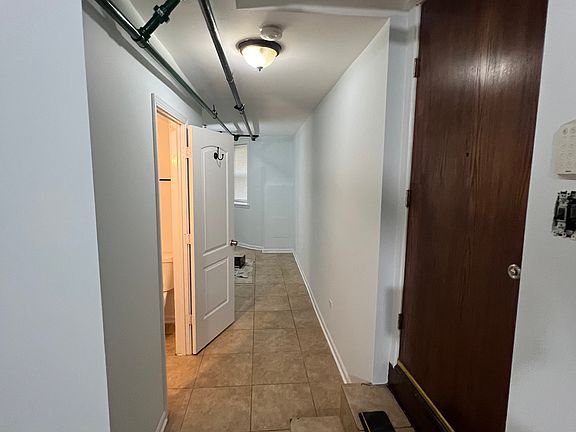 4th image of 4212 N Bernard St #G